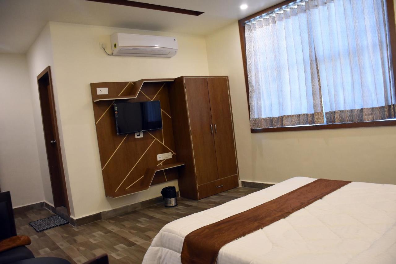 Hotel Marigold Somnāth Dış mekan fotoğraf